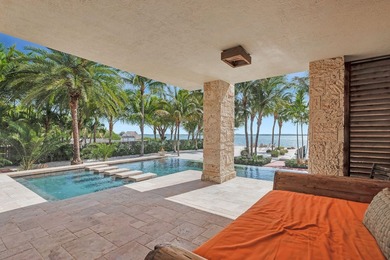 Architectural Polynesian-Inspired Waterfront Retreat in Key - photo 43
