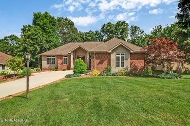 Lake Dartmoor Home For Sale in Crossville Tennessee