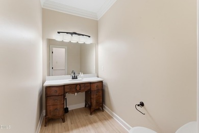 Welcome to this beautifully updated and spacious Colonial home - photo 18