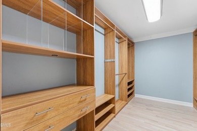 Welcome to this beautifully updated and spacious Colonial home - photo 27