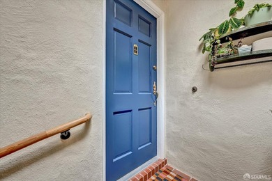 Move-in ready VACANT duplex in the highly desirable Central - photo 30