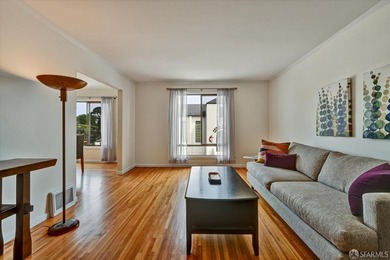 Move-in ready VACANT duplex in the highly desirable Central - photo 33