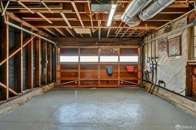 Move-in ready VACANT duplex in the highly desirable Central - photo 57