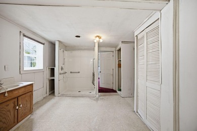 Large fenced in backyard, perfect for entertaining. Discover the - photo 14