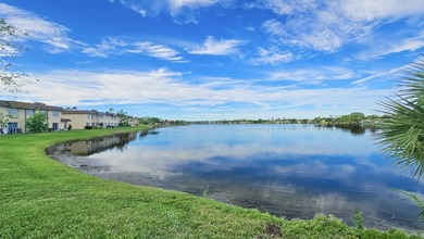 Investor-Friendly Lakefront Opportunity With No Rental - photo 17