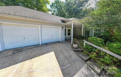 Lake Home ActiveUnderContr in Brevard, North Carolina