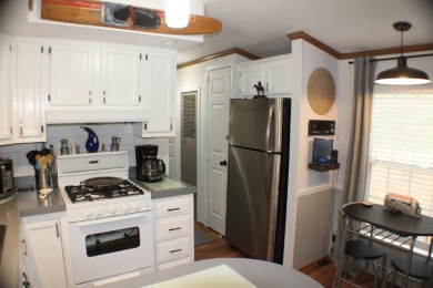 Adorable Valley of the Pines Getaway! - photo 9