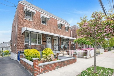 This well-maintained brick home offers a spacious and functional - photo 2