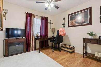 Under contract-accepting backup offers. Welcome to this - photo 14