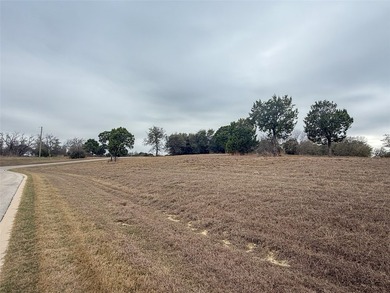 Corner Lot with Views for Miles. Perfect Location just waiting - photo 3