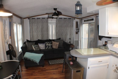 Adorable Valley of the Pines Getaway! - photo 6