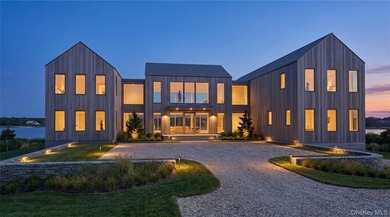 Positioned along a prime stretch of Moriches Bay, 11 Pine Tree - photo 5