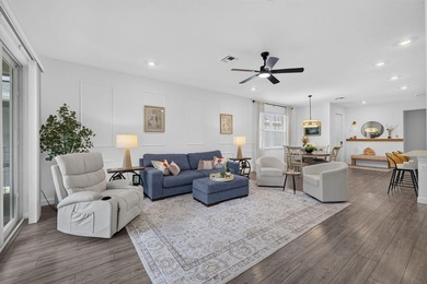 Better than new! This professionally upgraded, move-in-ready - photo 12