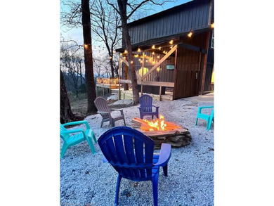 Whether you desire an absolutely charming lake house for - photo 27