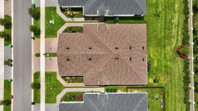 Better than new! This professionally upgraded, move-in-ready - photo 30