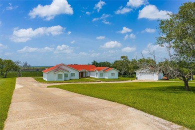 10+/- acres on Lake Corpus Christi o?ering approximately 4 - photo 11