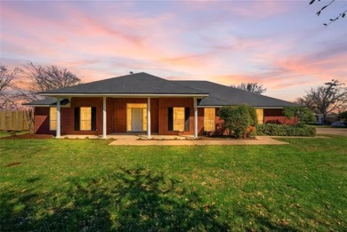 Lake Waco Home For Sale in Woodway Texas