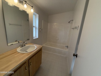 Turn-key home on top of the world with panoramic views! Enjoy - photo 11