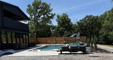 Welcome to Fire Water Escape, a contemporary 8-bedroom - photo 11