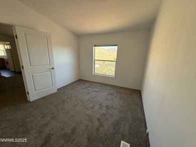Turn-key home on top of the world with panoramic views! Enjoy - photo 15