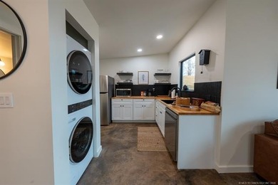 Welcome to Fire Water Escape, a contemporary 8-bedroom - photo 25