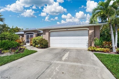 Situated on an oversized THREE-LOT SITE (0.34 acres) in the - photo 33