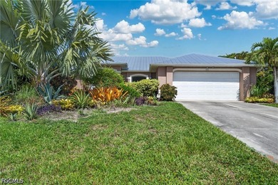 Situated on an oversized THREE-LOT SITE (0.34 acres) in the - photo 35