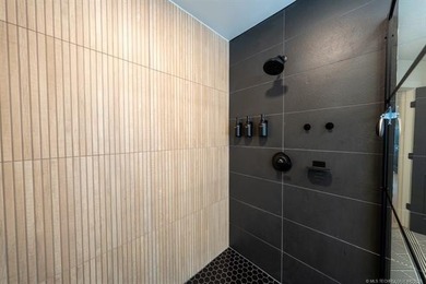 Welcome to Fire Water Escape, a contemporary 8-bedroom - photo 47