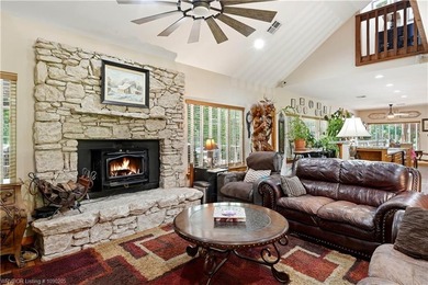 Only a few miles to Burnt Cabin Marina! Beautiful home secluded - photo 6