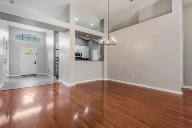 Welcome to this beautifully maintained 4 bedroom, 2 bathroom - photo 9