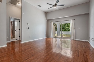 Welcome to this beautifully maintained 4 bedroom, 2 bathroom - photo 10