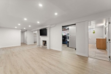 From the moment you pull up, this beautifully updated 3-bedroom - photo 11