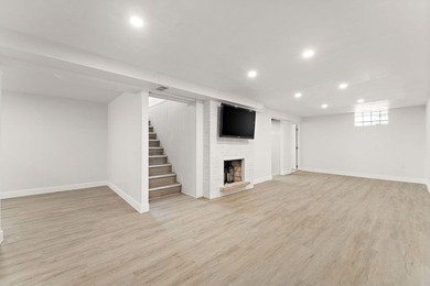 From the moment you pull up, this beautifully updated 3-bedroom - photo 12