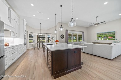 An extraordinary, completely remodeled residence on the Par 5 - photo 12