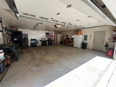 Rare opportunity to get over 600 ft of water frontage and 8 .5 - photo 13