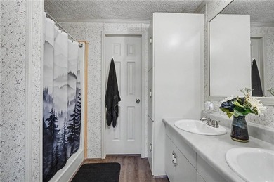 Escape to your own private countryside retreat with this 3 - photo 23