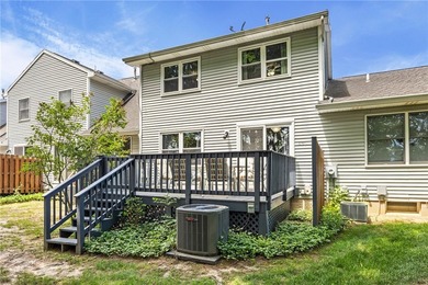 Welcome to this beautifully maintained townhome, which offers - photo 30
