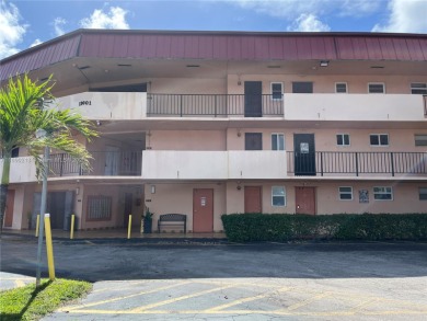 (private lake, pond, creek) Condo For Sale in Miami Florida