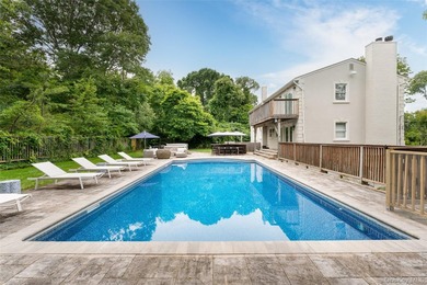 Discover an exceptional offering in the Hamptons-this - photo 2
