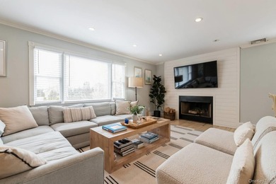 Discover an exceptional offering in the Hamptons-this - photo 5