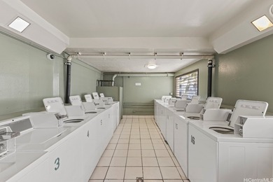 Extra larger unit with premier custom remodeled. 100% insured - photo 17