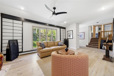 Welcome to this beautifully maintained 4 bedroom, 2.5-bath - photo 7