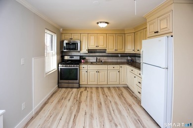 Rare find! This beautifully renovated, move-in ready 2-bedroom - photo 3