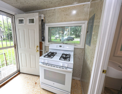Cabin on Big Crooked Lake! - photo 2