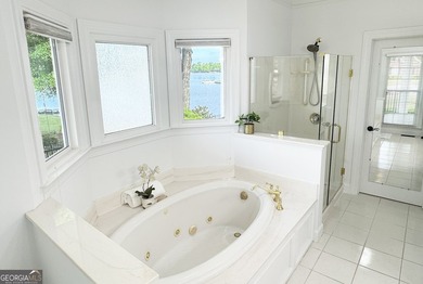 Experience year round vacation living in this gorgeous four - photo 33