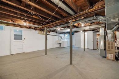Easy one-floor living in the Village of Salina! This - photo 34