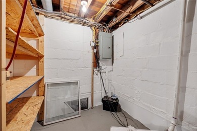 Easy one-floor living in the Village of Salina! This - photo 36
