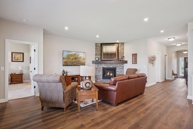 MOTIVATED SELLER! One level living at its finest, this nearly - photo 7