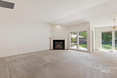 Rare opportunity to own a single-level townhome in Boise's - photo 5