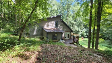 Lake Hartwell Home Active Under Contract in Fair Play South Carolina